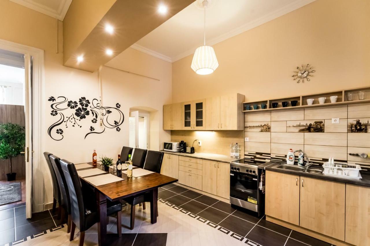 Bpr A2 Downtown Comfy Apartment Budapest Esterno foto